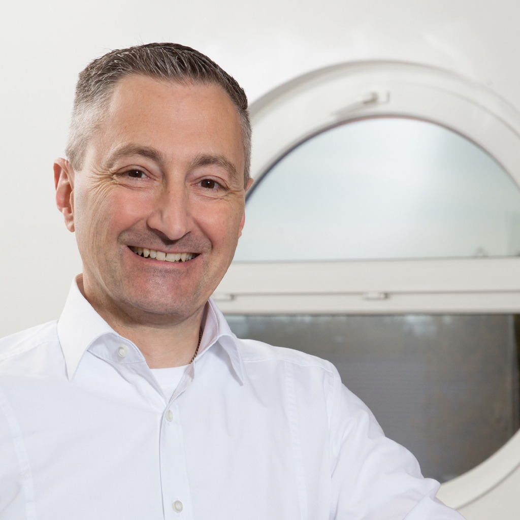 Sascha Latza - Head of Customer Service & CX - Education ...